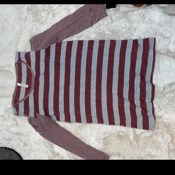 Gilli Red and Gray Striped Top with Shoulder Cutouts Size S - Picture 1 of 1
